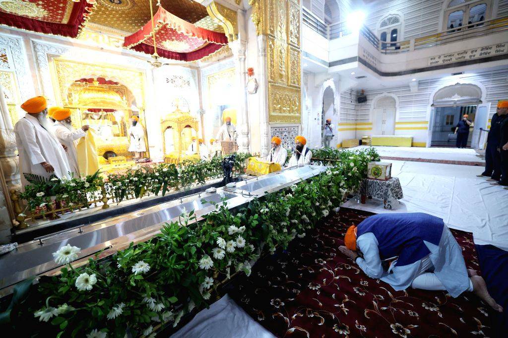 Prime Minister Narendra Modi paid obeisance at Takht Patna Sahib
